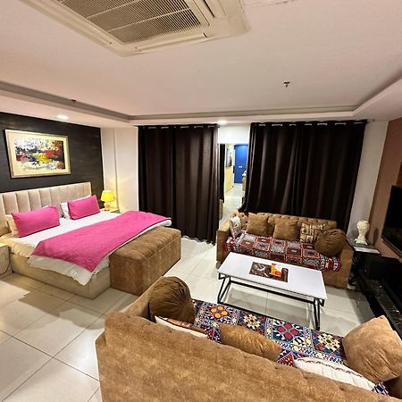 Sunset Luxury Gold Crest Mall Residency Lahore Buitenkant foto