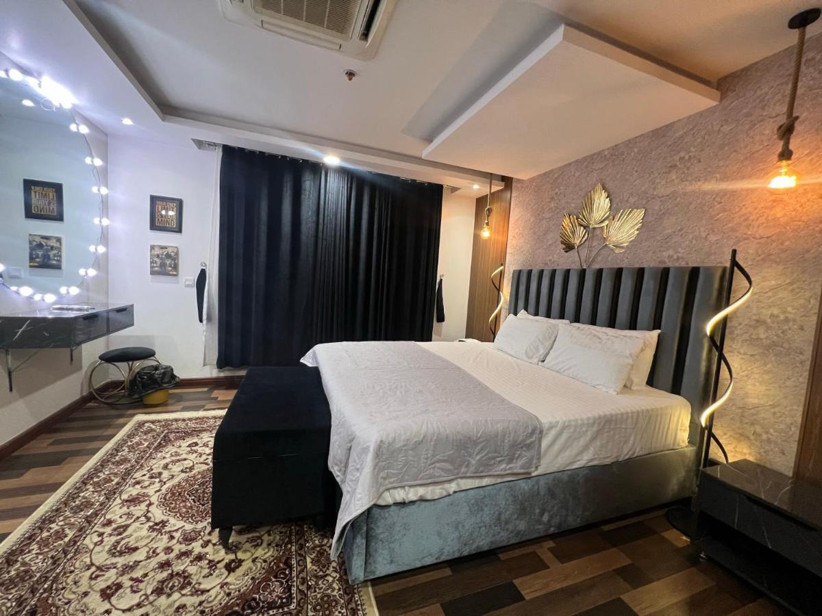 Sunset Luxury Gold Crest Mall Residency Lahore Buitenkant foto